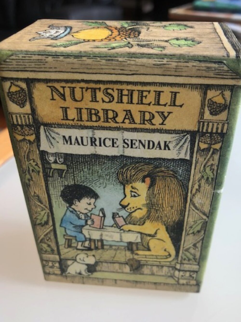 Nutshell mini book library
